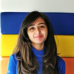 Neha Julka headshot