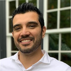 Usman Qureshi headshot